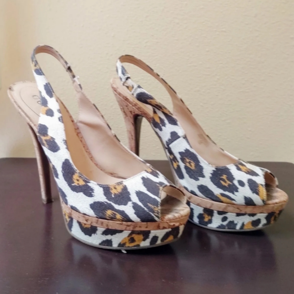 Guess Peep toe
